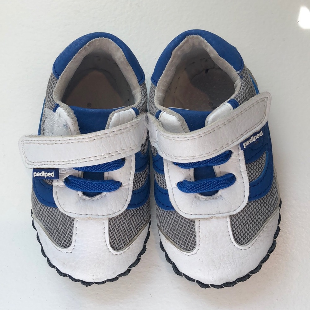 Pediped soft sole first walker shoes 12-18 months